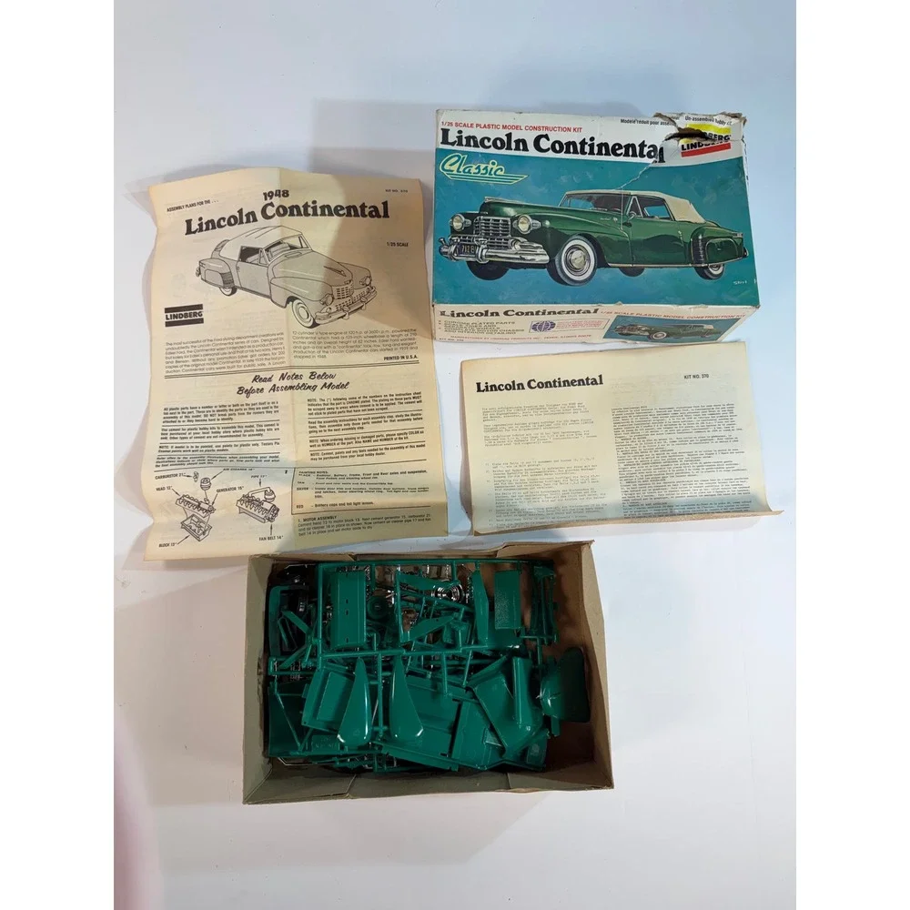 Lindberg 1/25 Lincoln Continental Classic Model Kit No 370 Vintage 1948 Car
